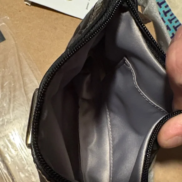 Coach Black Wristlet Clutch NWT - Picture 4 of 4